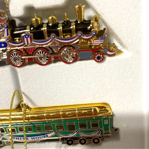 2014 White House Historical Association Box Train Set Christmas Ornaments - Picture 6 of 14
